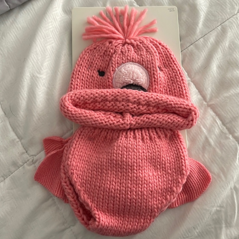 Newborn Flamingo set including hat and diaper bottom